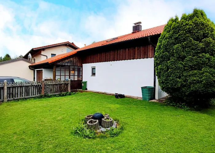 Monteursunterkunft Strasslach- Fitters' With Shared Kitchen & Garden